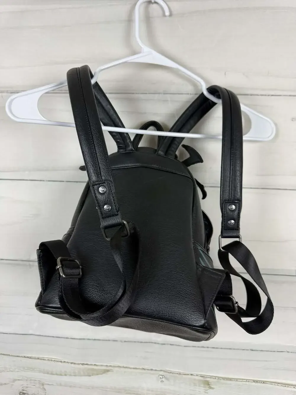 Loungefly Marvel Thor: Ragnarok Hela Cosplay Mini Backpack